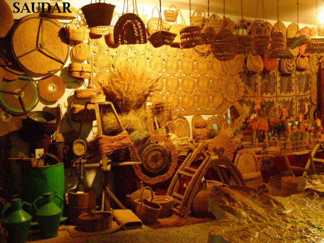 SALA V - EXPOSICI�N "ARTESAN�A DEL ESPARTO Y CULTURA DEL ACEITE DE OLIVA" - . 