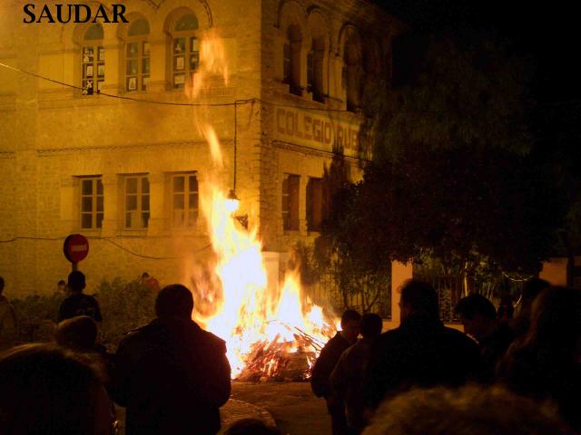 1. LAS LUMBRES DE SAN ANT�N (16 de enero) - . 