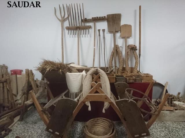 LA ASOCIACIN CULTURAL SAUDAR DONA AL AYUNTAMIENTO DE JDAR LAS PIEZAS DEL MUSEO DE JDAR. - LA ASOCIACIN CULTURAL SAUDAR DONA AL AYUNTAMIENTO DE JDAR LAS PIEZAS DEL MUSEO DE JDAR.. 