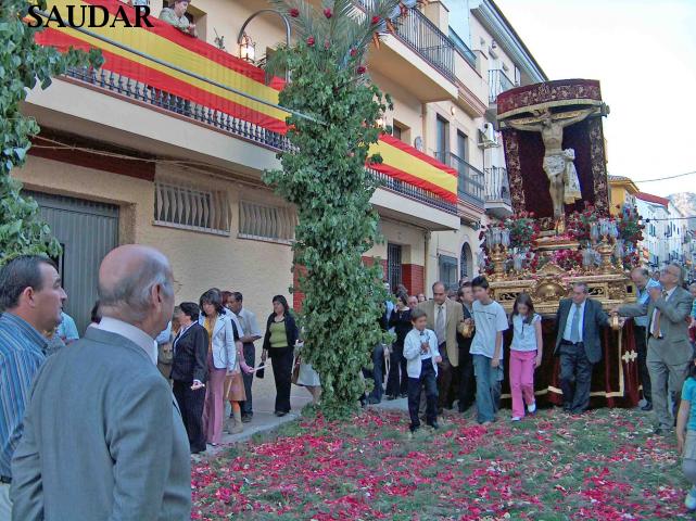 9. FIESTAS DE LA CRUZ DE MAYO (2 y 3 de mayo) - . 