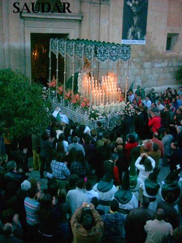 Tradiciones y costumbres - Tradiciones y costumbres. 